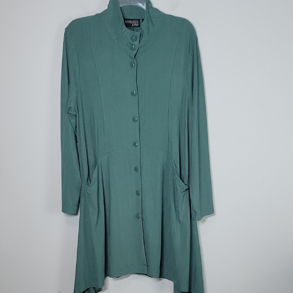 Attitudes by Renee green button front tunic shirt size Large Petite